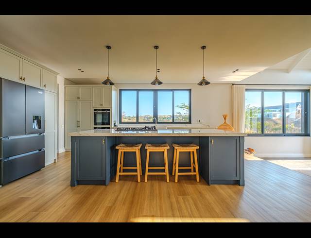 5 BEDROOM FREESTANDING FOR SALE IN SPRINGVALE COUNTRY ESTATE